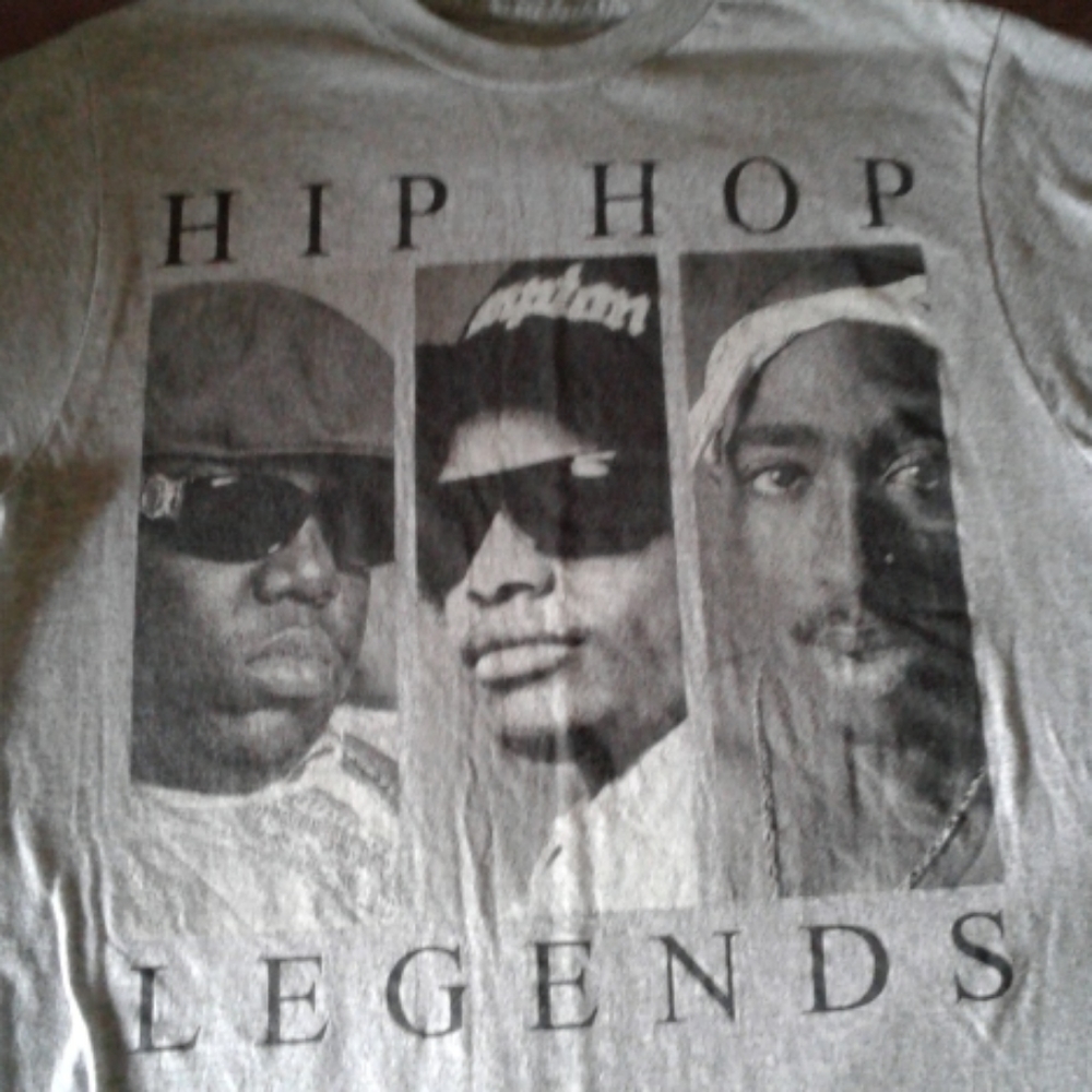 Tee Shirt - Picture 2 of 3
